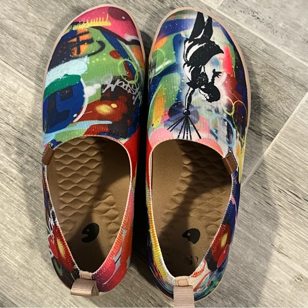 UIN Slip On Shoes Knitted Upper Loafers Girl's Little World Women’s Size 10 Red - Image 2