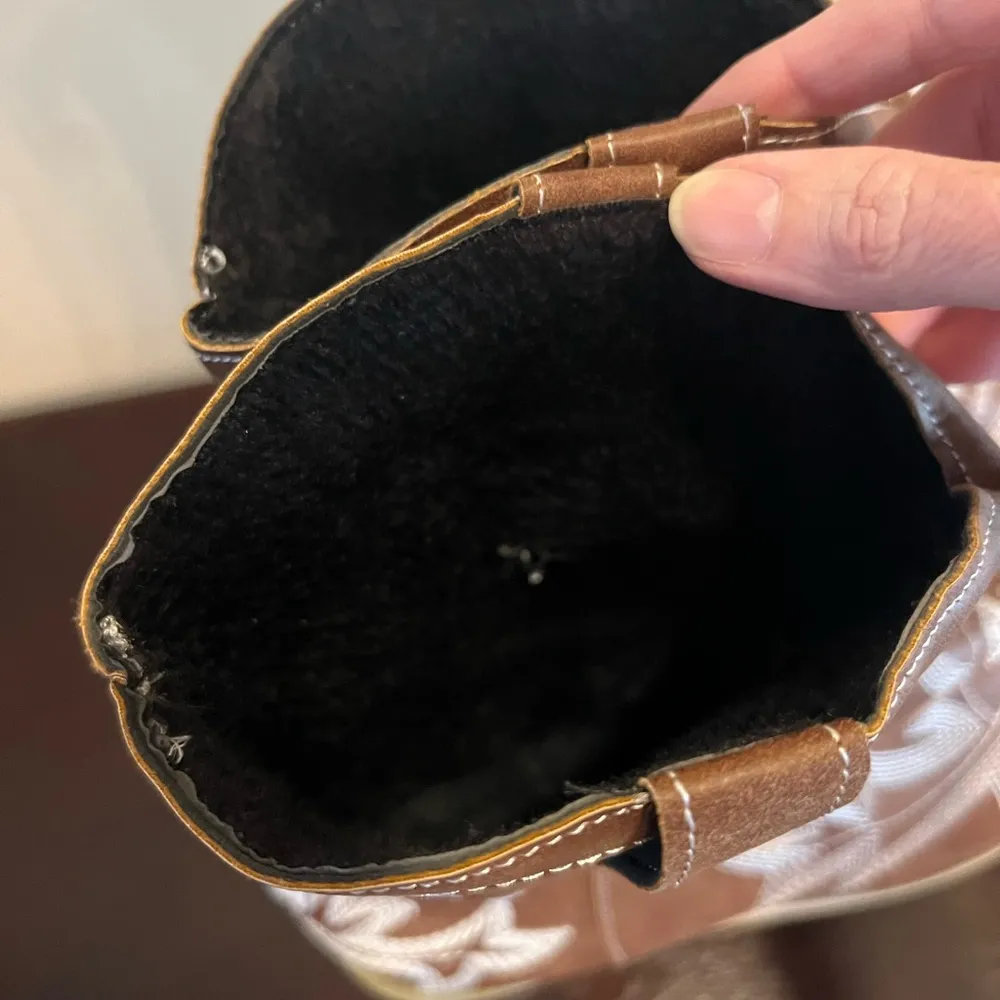 Retro Women Embroidery Square Heels Slip - Image 4