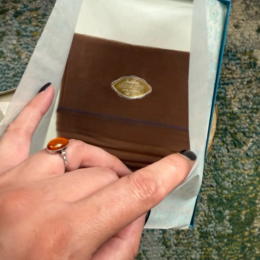 Vintage NOS 60s Berkshire nude nylon sheer stockings, set of two size 9/12 L Tan - Image 13