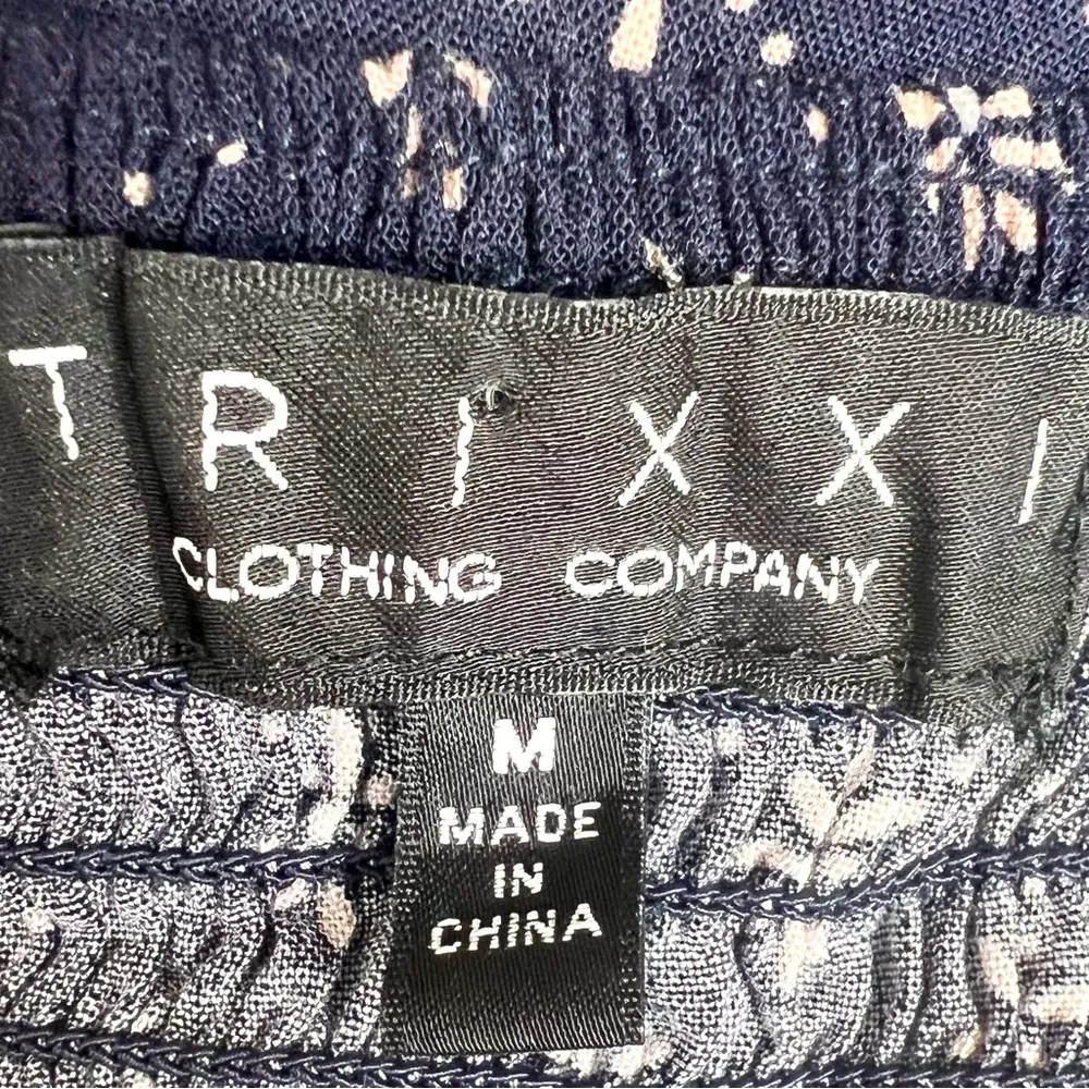 Trixxii Navy Blue Floral Mini Sun Dress Size Medium - Image 7