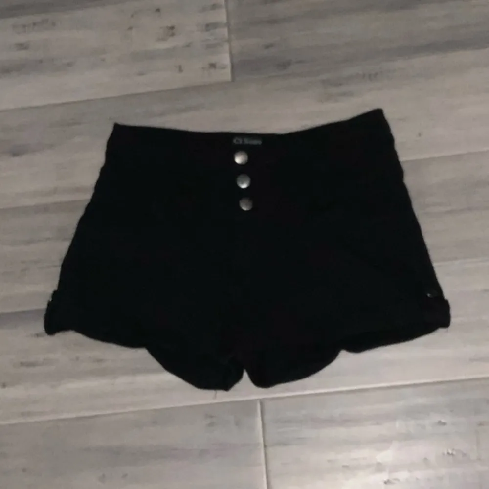 CI SONO Womens Black Stretchy Cuffed Shorts Back Pockets Medium - Image 2