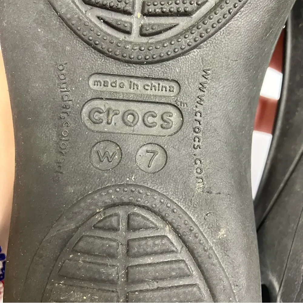 Black Crocs sling back shoes size‎ 7 - Image 6