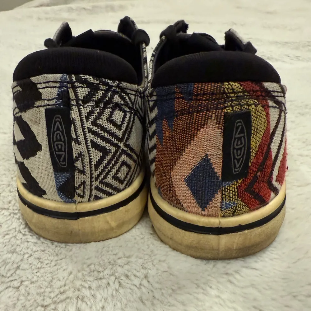 Keen  Elsa IV sneakers women’s size 8 - Image 4