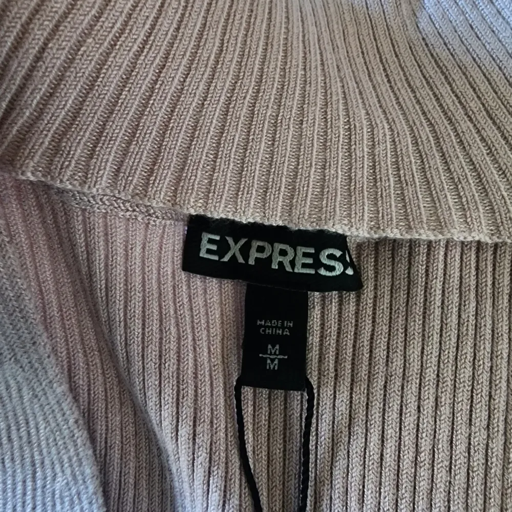 Express Ribbed Mock Turtleneck with Front Keyhole Design NWT - Image 6