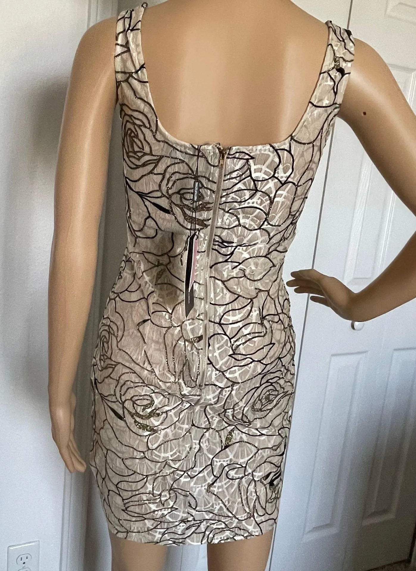 NWT Pretty Little Thing Gold Glitter Nude Square Neck Bodycon Mini Dress size 2 - Image 4