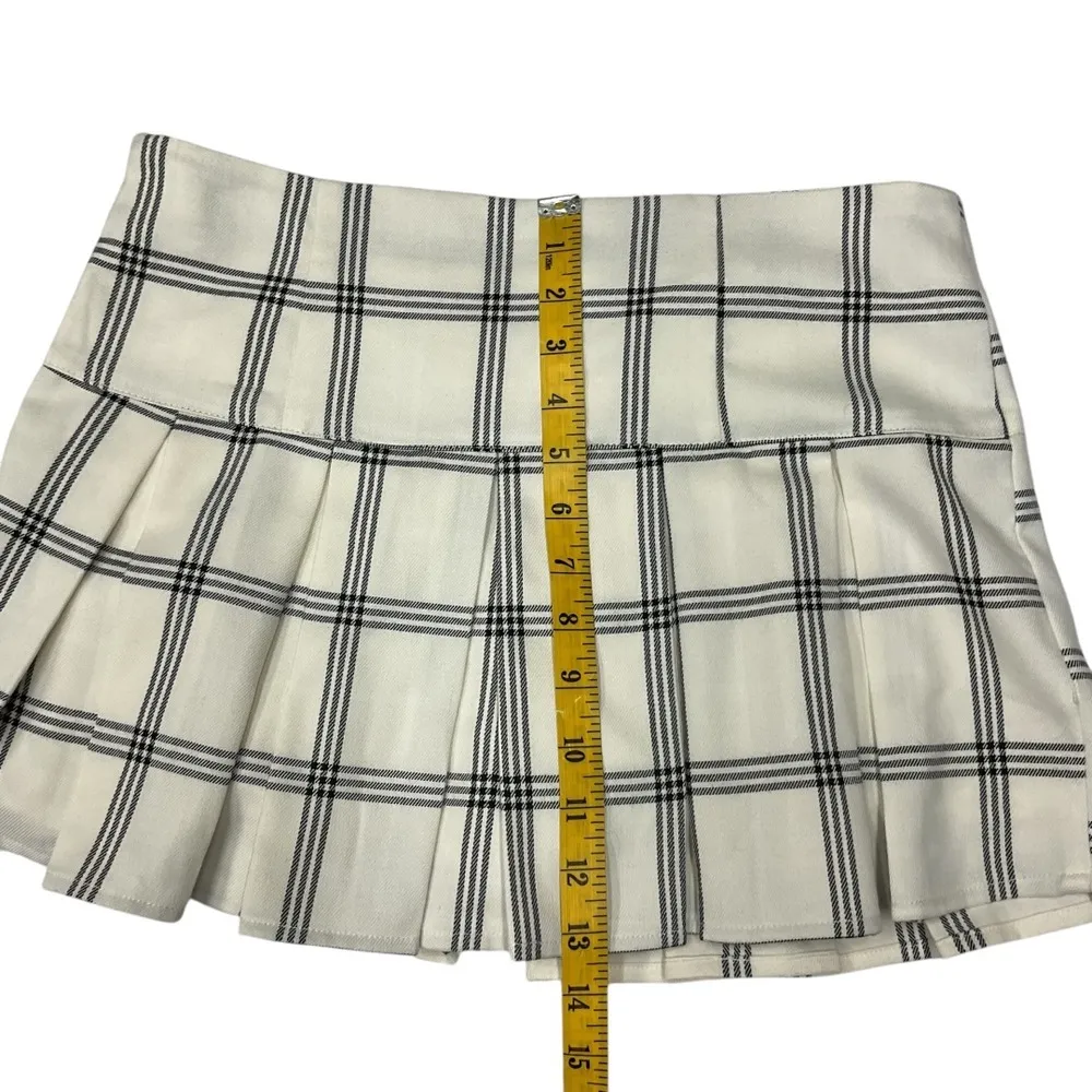 Aeropostale Women's Plaid Pleated Mini Skirt Cream‎ Black Size M Schoolgirl NWT - Image 8