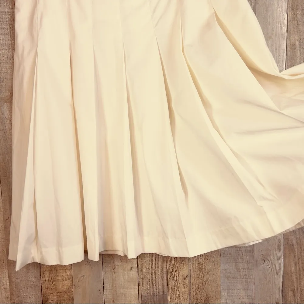 Banana Republic  Size 14 Cream Pleated Side Zip Skirt w/Hook & Eye Closure - Image 3