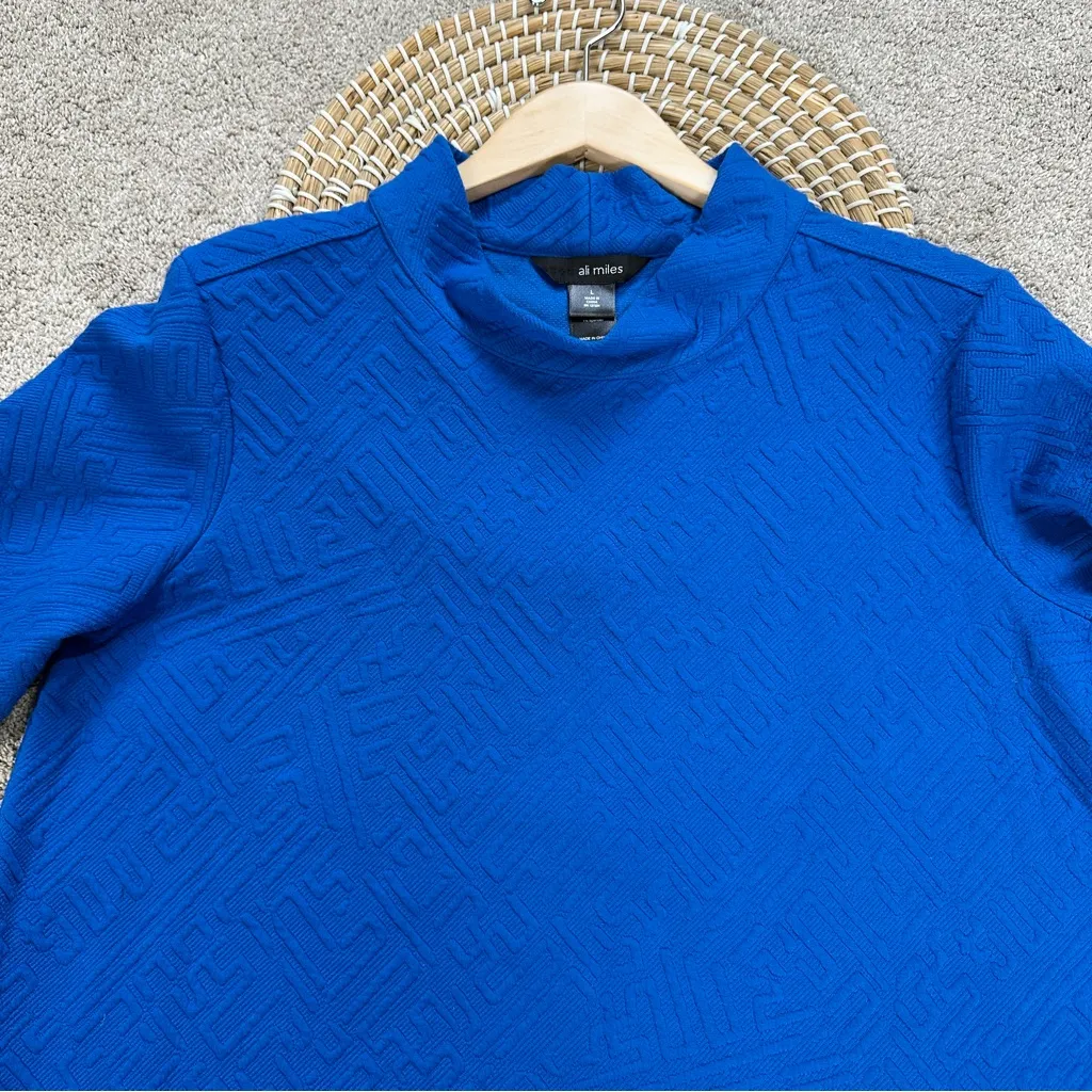Ali Miles Women’s Mock Neck 3/4 Sleeve Textured Tunic Top Artsy in Cobalt Blue L Size L - Image 2