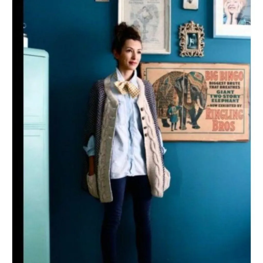 Anthropologie HWR Wool Blend Cable Knit Cape Cardigan Navy Ivory Jacket S/M - Image 3