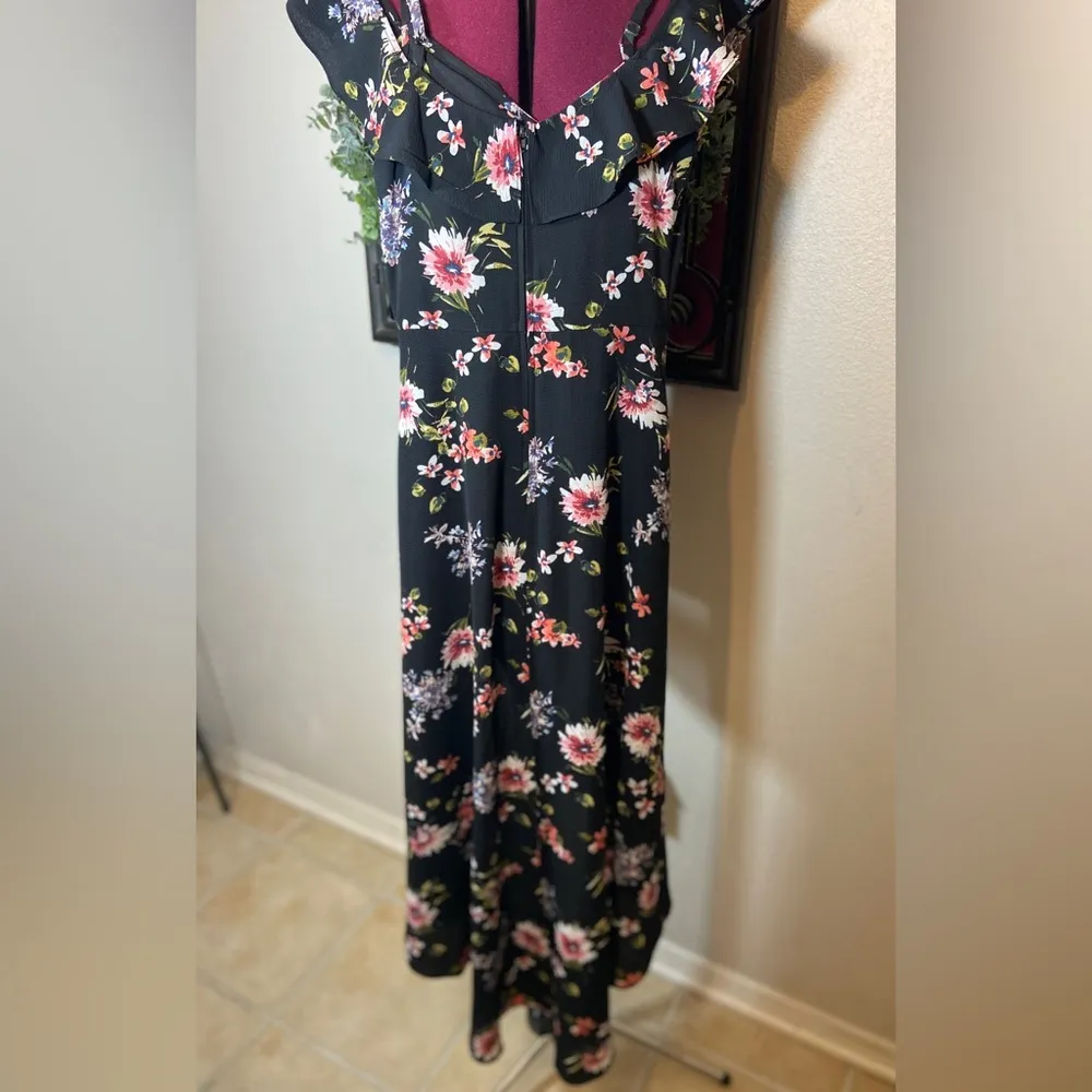 cold shoulder asymmetrical floral Maxi Romper Dress. Size 1. New - Image 4