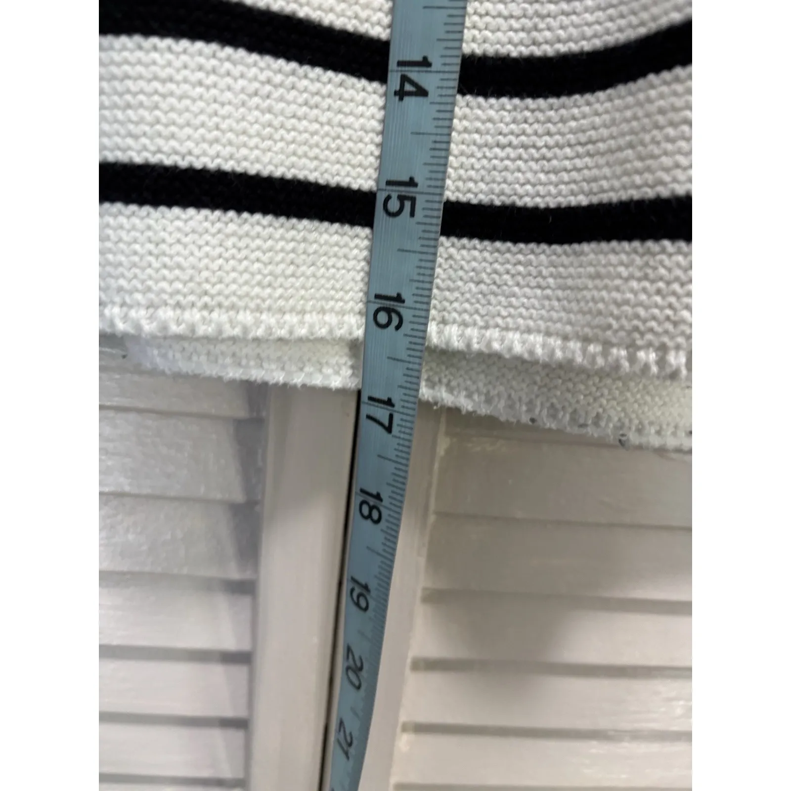 Truth By Republic Black/White Striped Crop Sweater Crew Neck Long Sleeve Size M Black Size M - Image 3