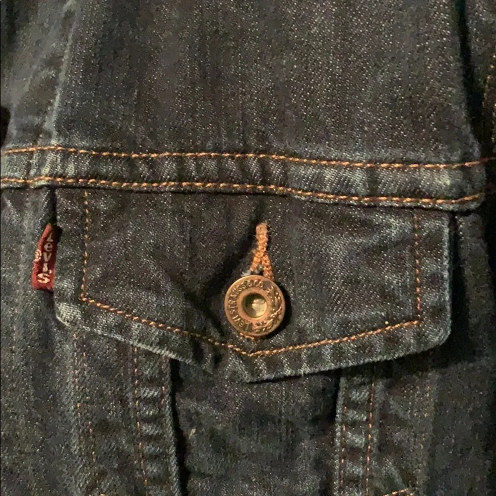 Levi’s Dark Rinse Denim Jean Jacket Size Small - Image 2