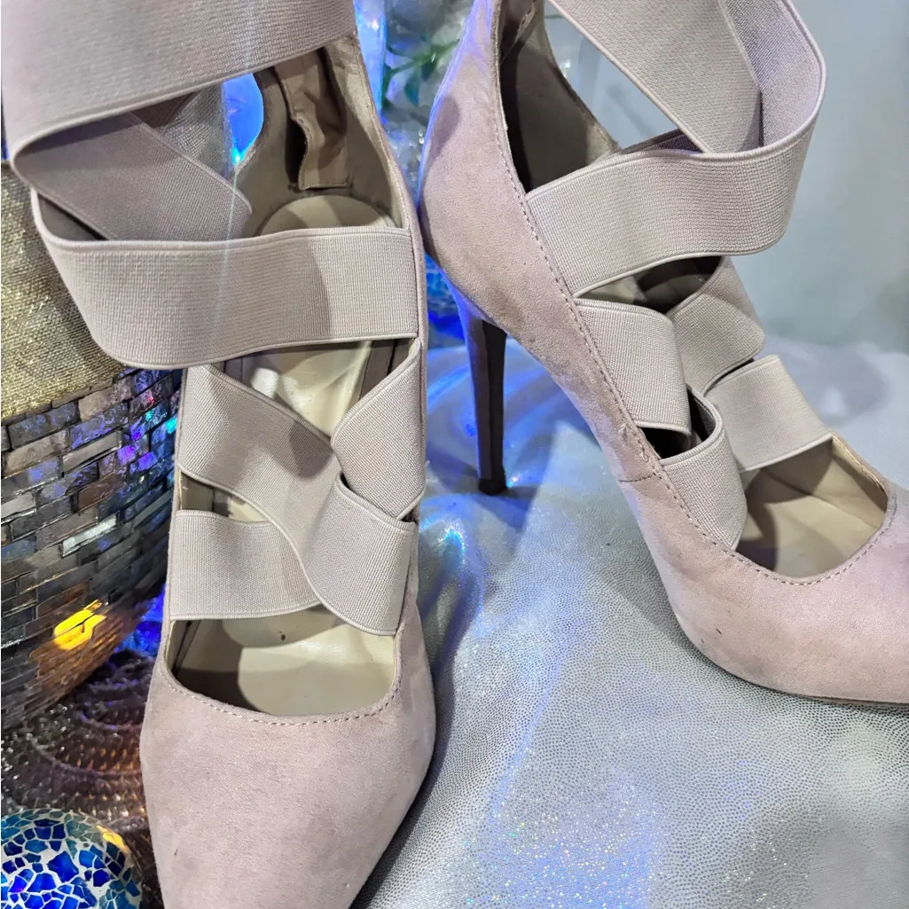 Wild Diva Nude/Blush Pointed-Toe Heels – Size 6 - Image 2