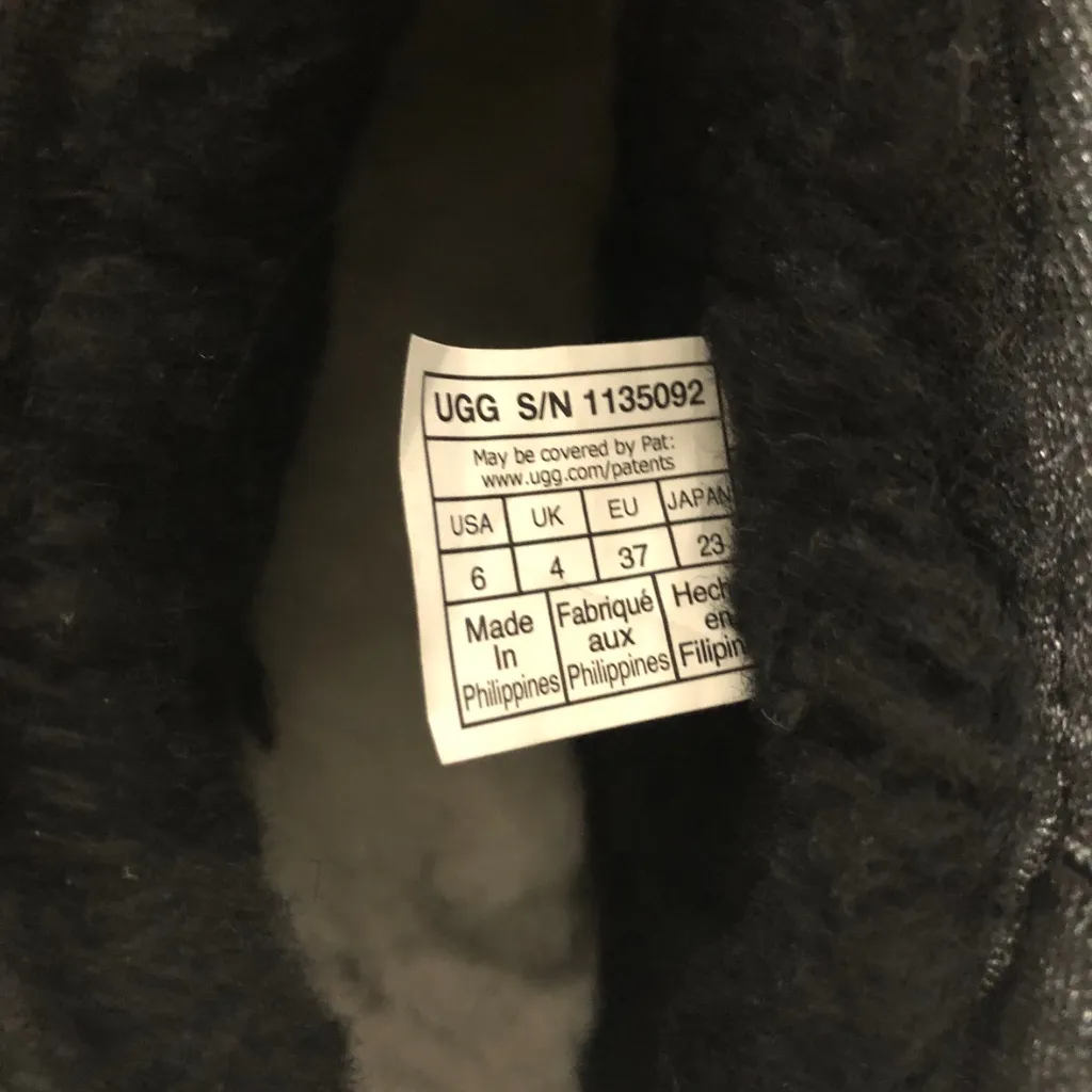 UGG Classic Mini Platform Boots In Black - Image 11