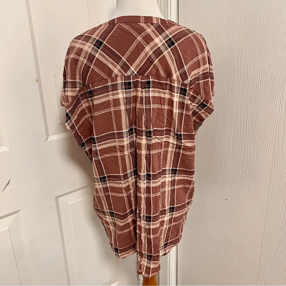 Torrid Plaid Challis Dolman Button Up Blouse A5 - Image 5