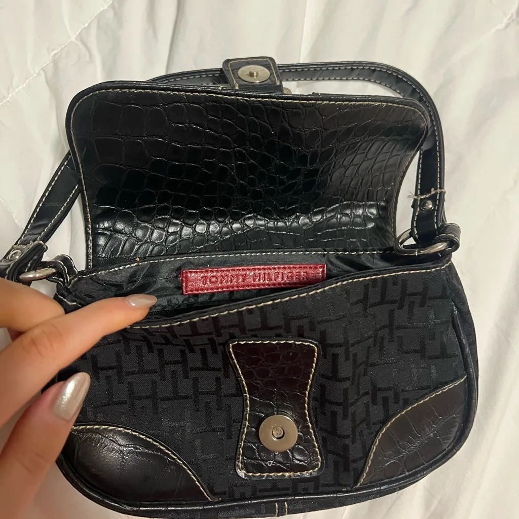 Vintage Tommy Hilfiger Bag - Image 2