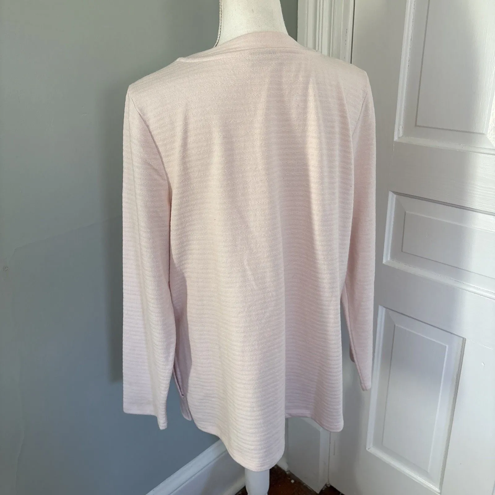 Chicos Pink Pocket Long Sleeve V-neck Henley Casual Minimalist Warm 2 Large - Image 3