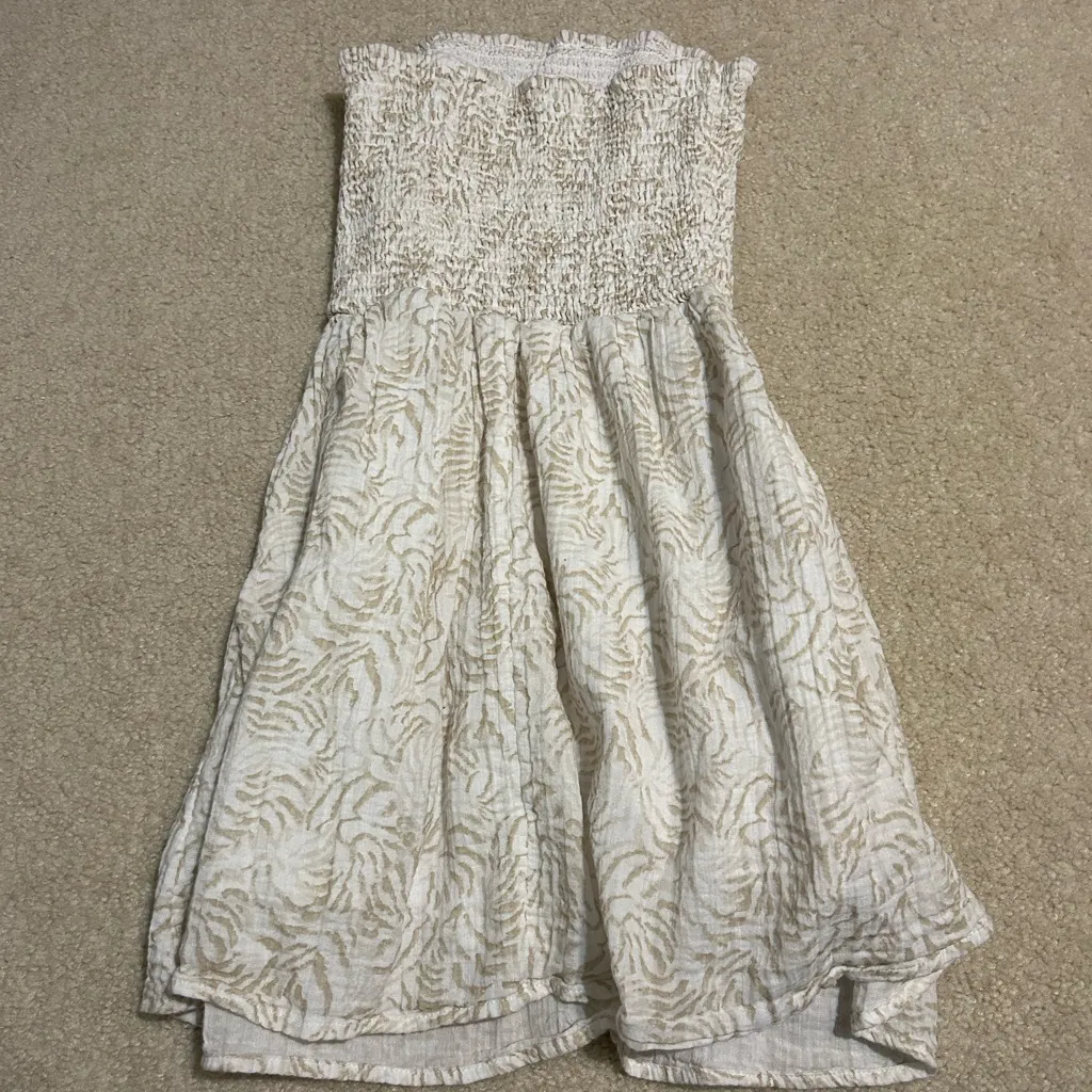 Universal Thread Textured Cream and Tan Top - Image 2