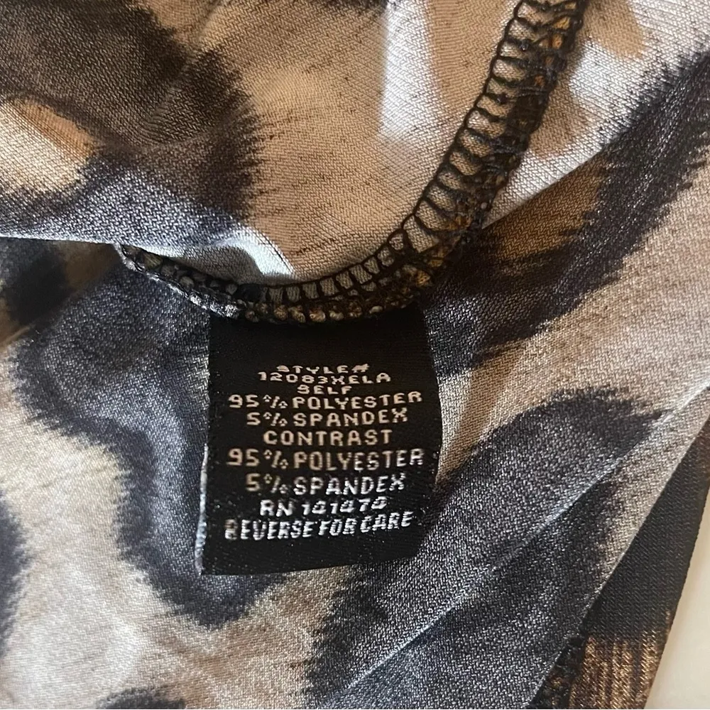 Elie McCarthy Woman’s Plus Size 3X Animal Print Short Sleeve Blouse Faux Button Brown - Image 6