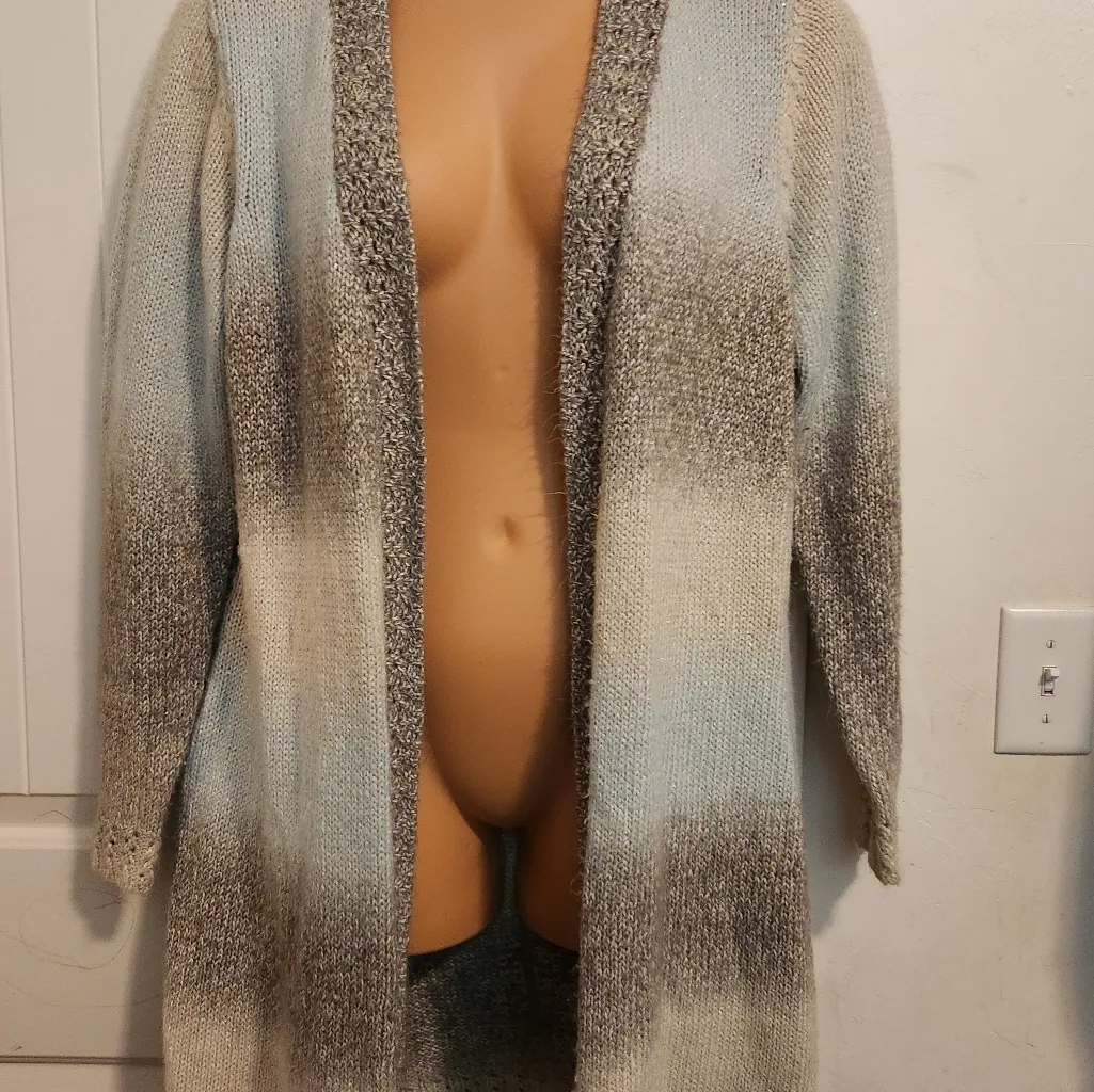 Maurices Sz 2 Elegant Gray Ombre Women's Sweater - Image 5