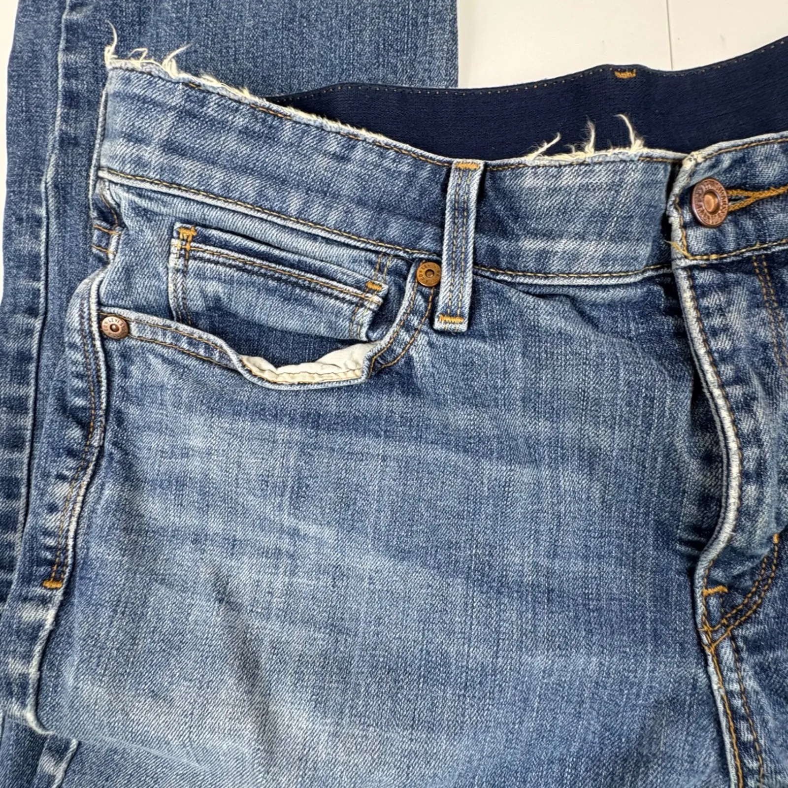 Levi Strauss Co 525 Perfect‎ Waist Straight Leg Jeans Women's Medium Blue Denim - Image 3