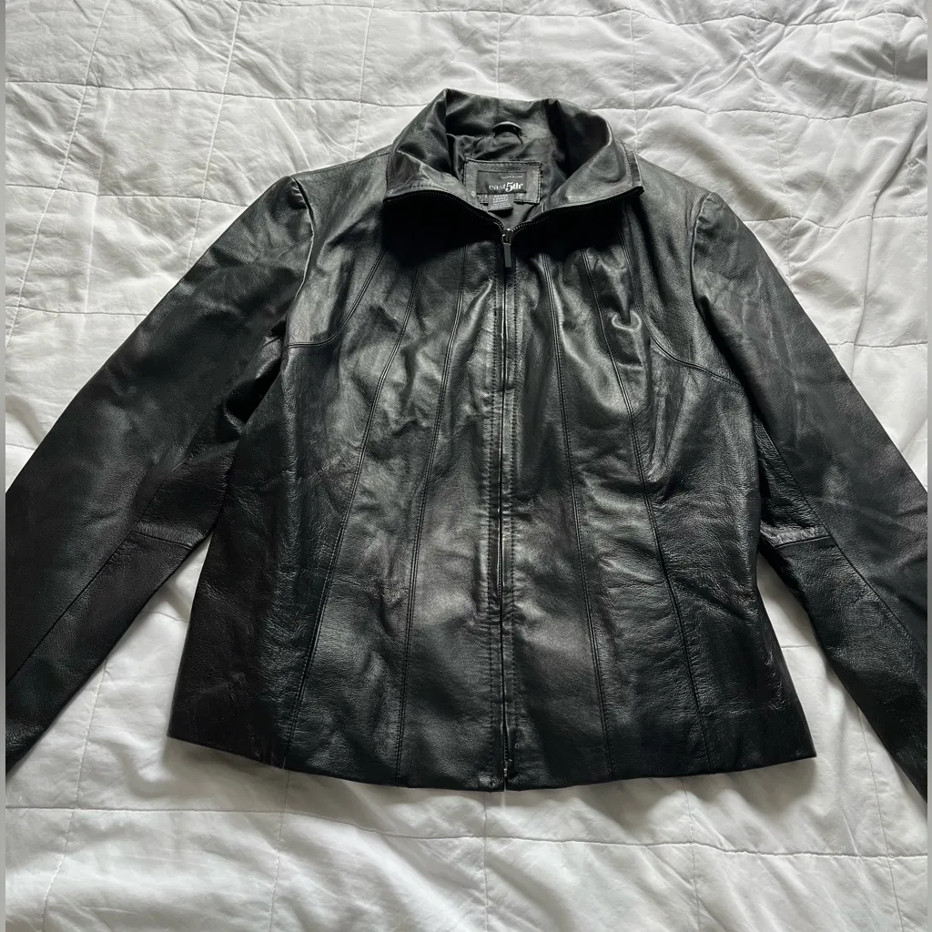 Women’s East 5th Black Leather Jacket size medium petite - Image 2