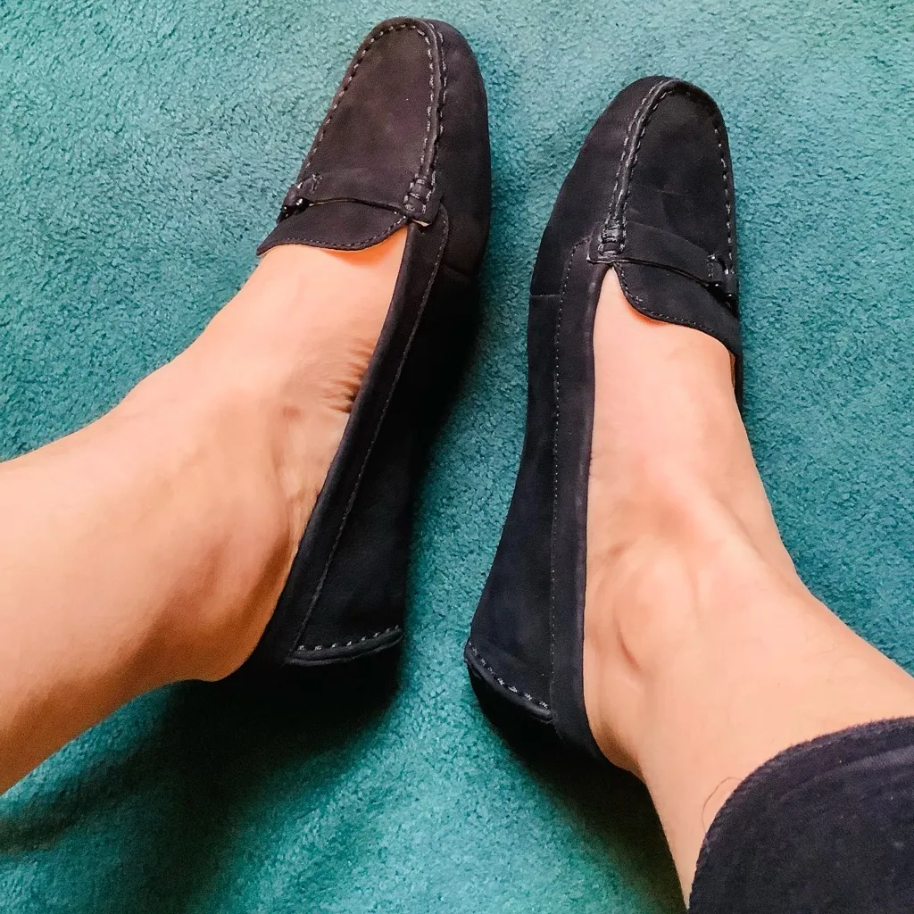 Women’s UGG suede leather loafers 🌟🌟🌟 - Image 3
