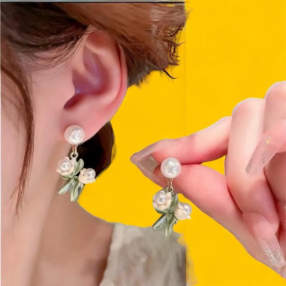 1 Pair Delicate Decor Dangle Zinc Alloy Earrings With Faux Pearl And Flower Desi Gold - Image 2