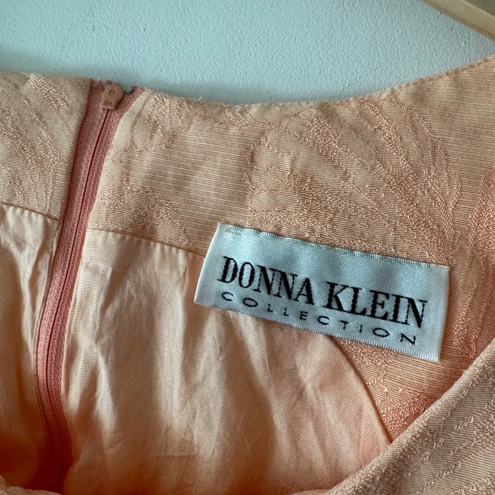 Vintage Light Orange Seashell Embroidered Pattern Dress Size M - Image 4