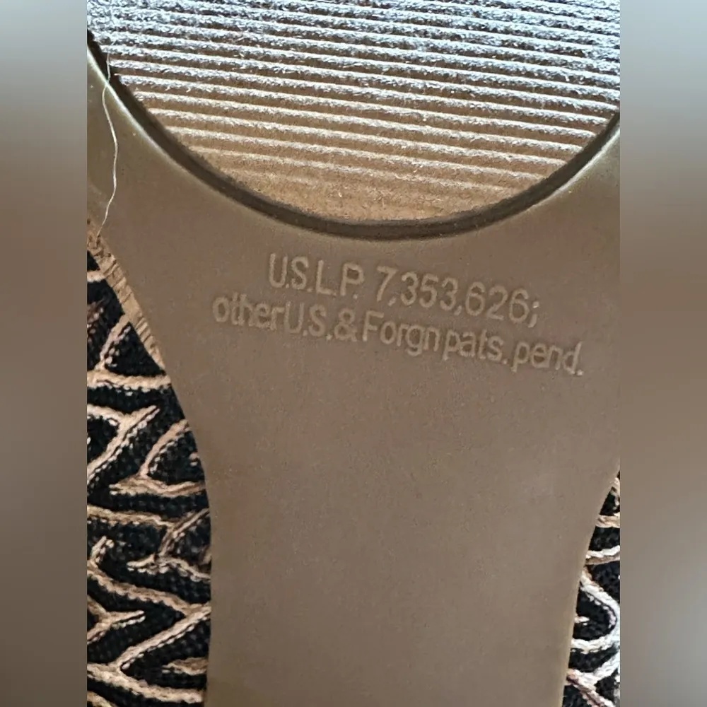 Jones Studio Black Brown Tan Zig Zag Lines  4 inch Wooden High  Heels Sz 7 - Image 7