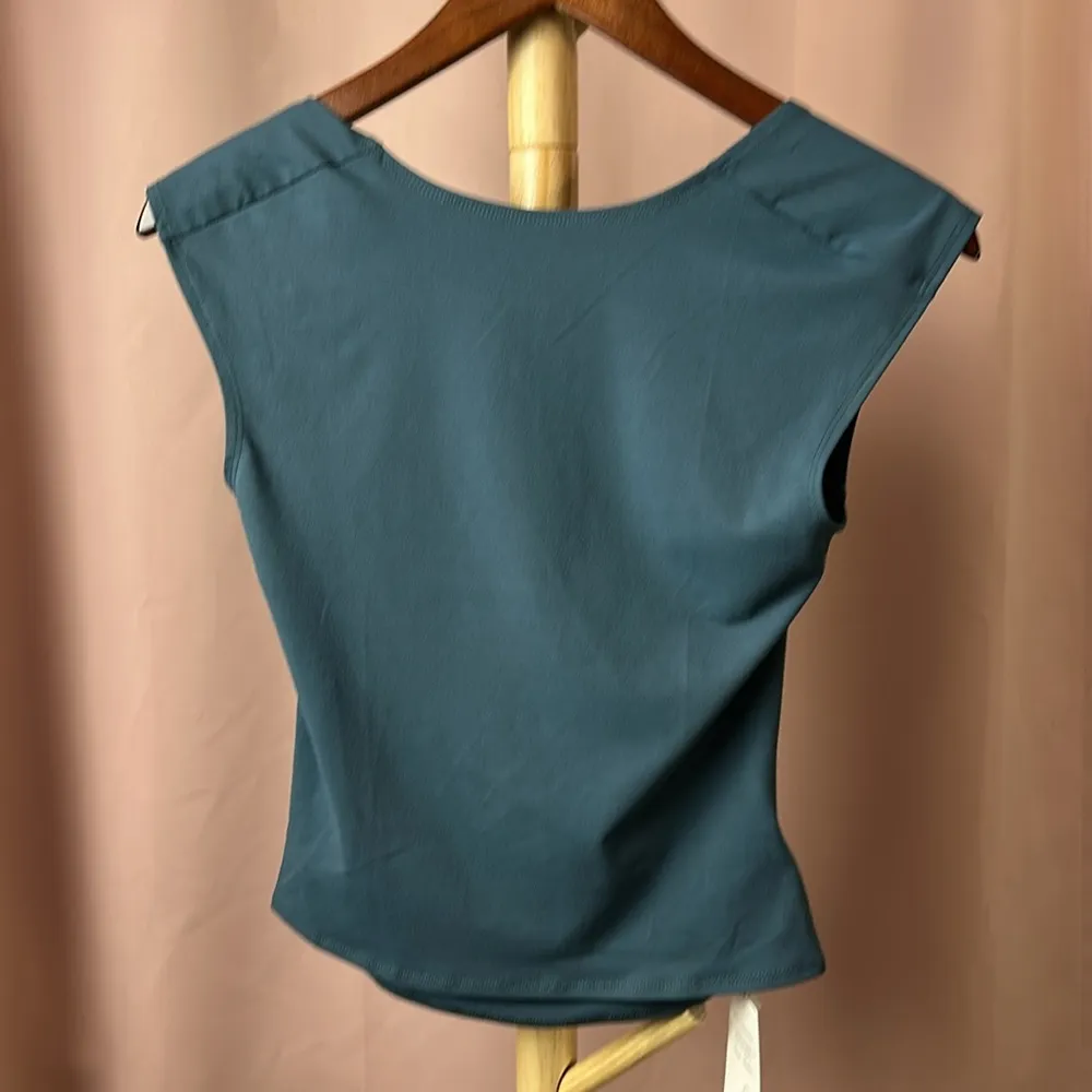 Blue Sleeveless Backless Tank Top Size M - Image 2