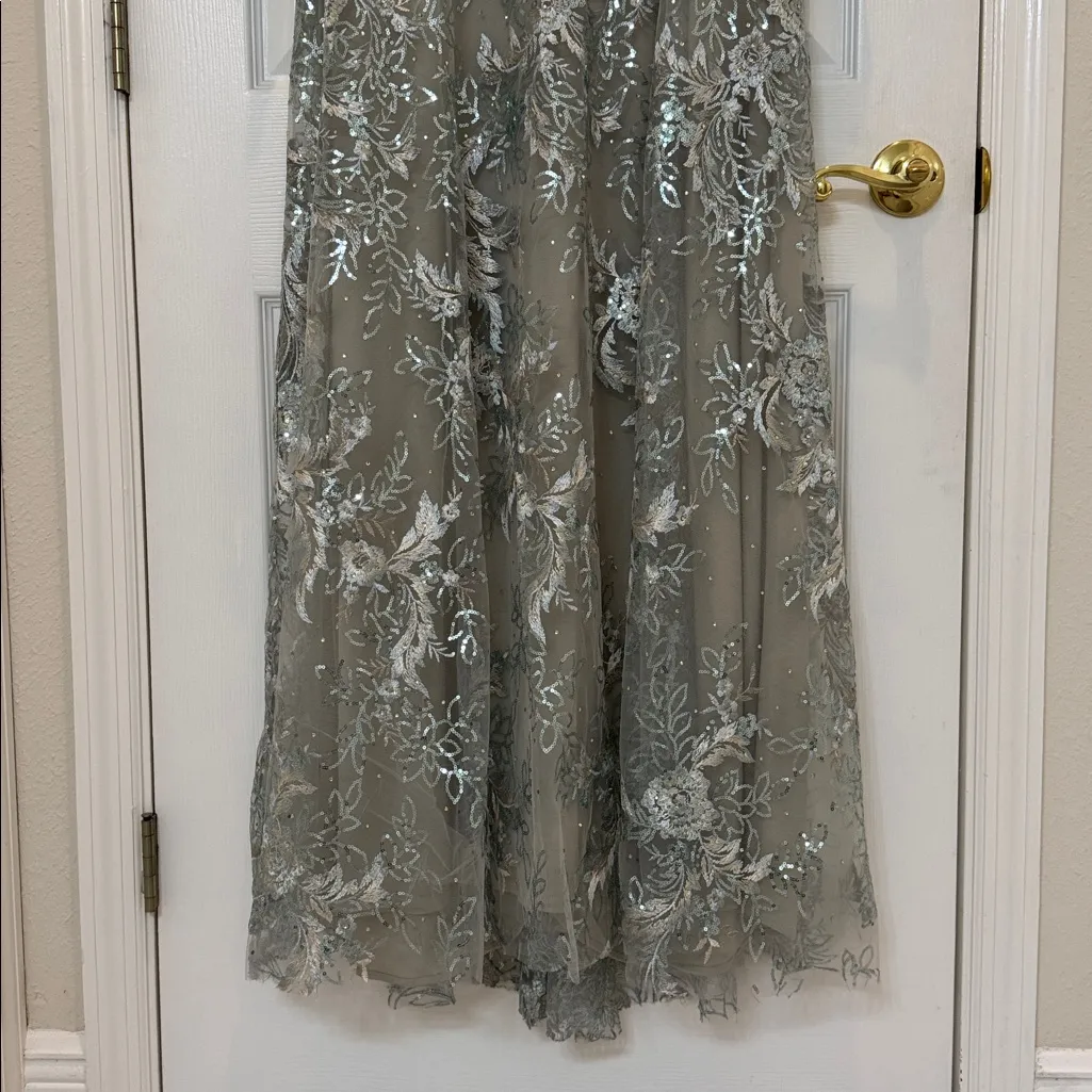 NWT Mac Duggal 67498 Green Floral Embroidered Illusion Long Sleeve Gown Size 12 - Image 8