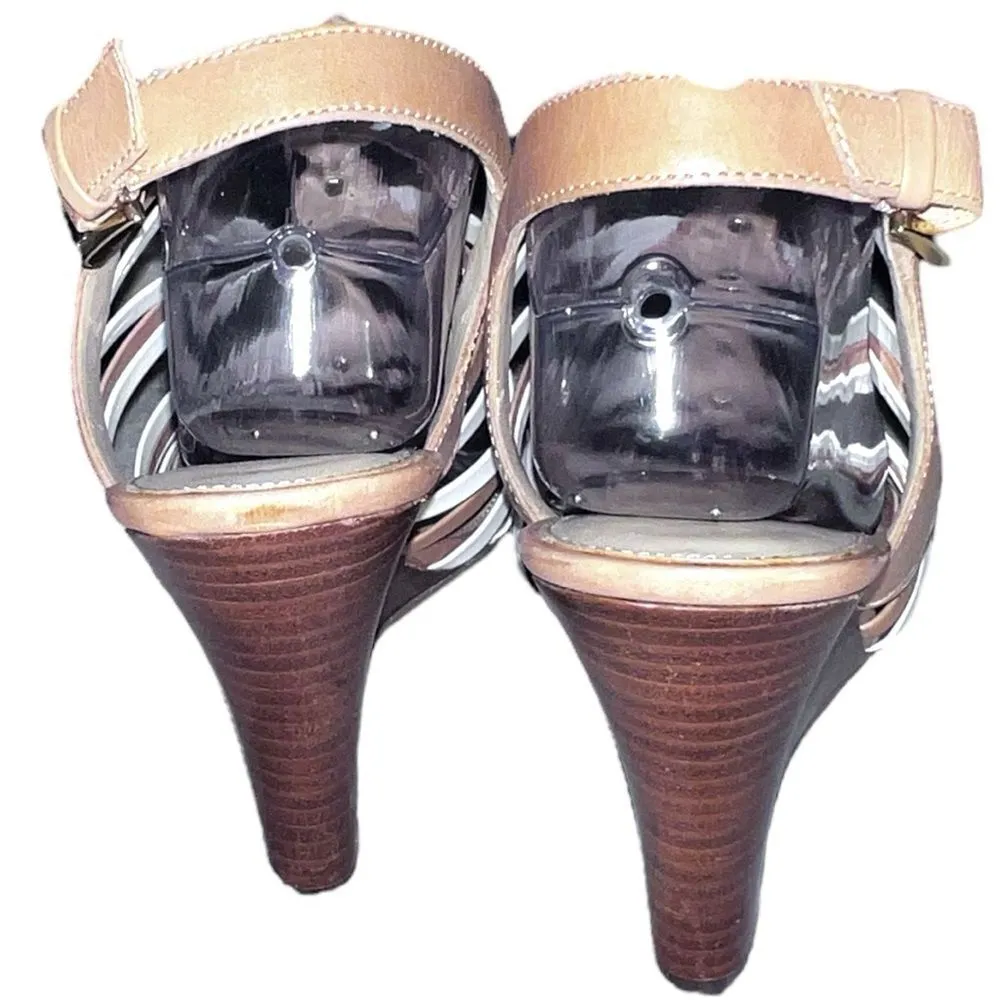 Ivanka Trump super cute strappy wedge sandals! New - Image 6