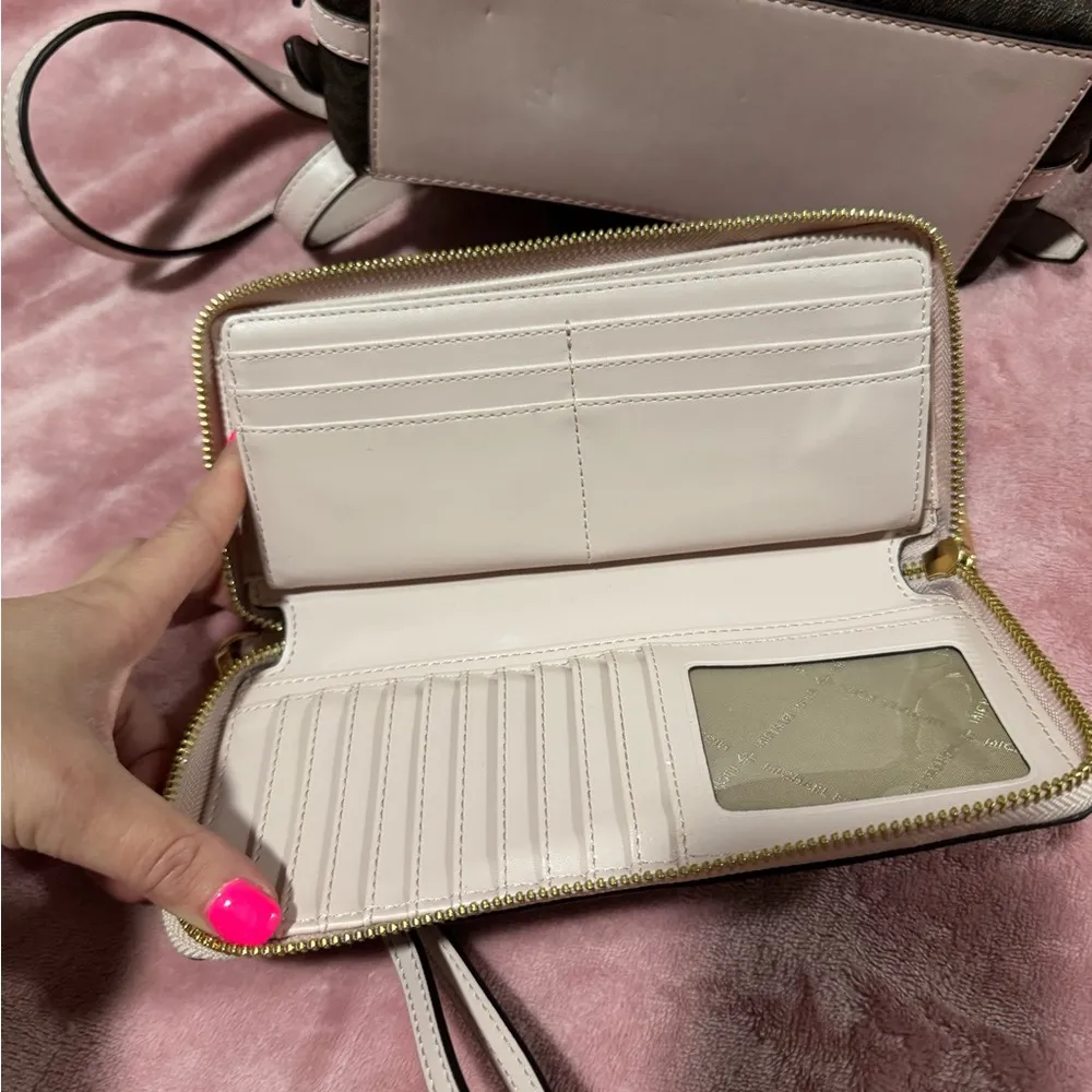 MK purse and wallet - Image 11