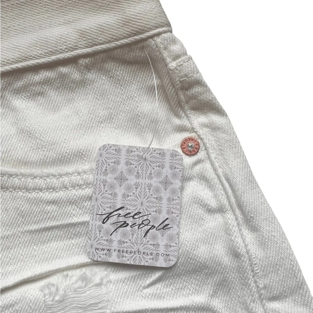 NWT Free People Loving Good Vibrations In The Spring White Shorts - Image 4