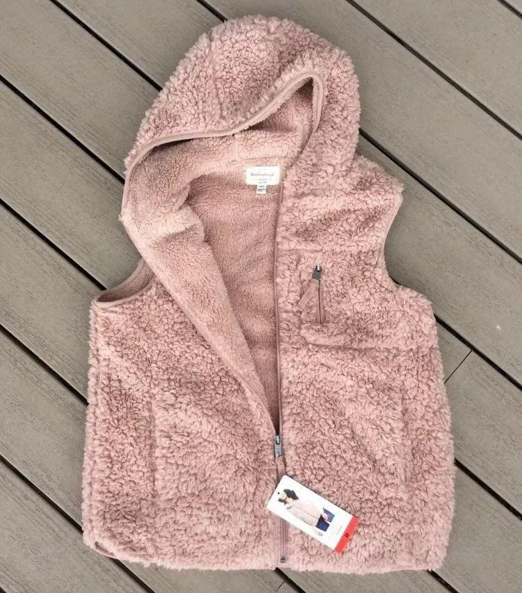 Vest Jacket Fluffy NWT Blush Rose  Womens Small Zip - Image 3