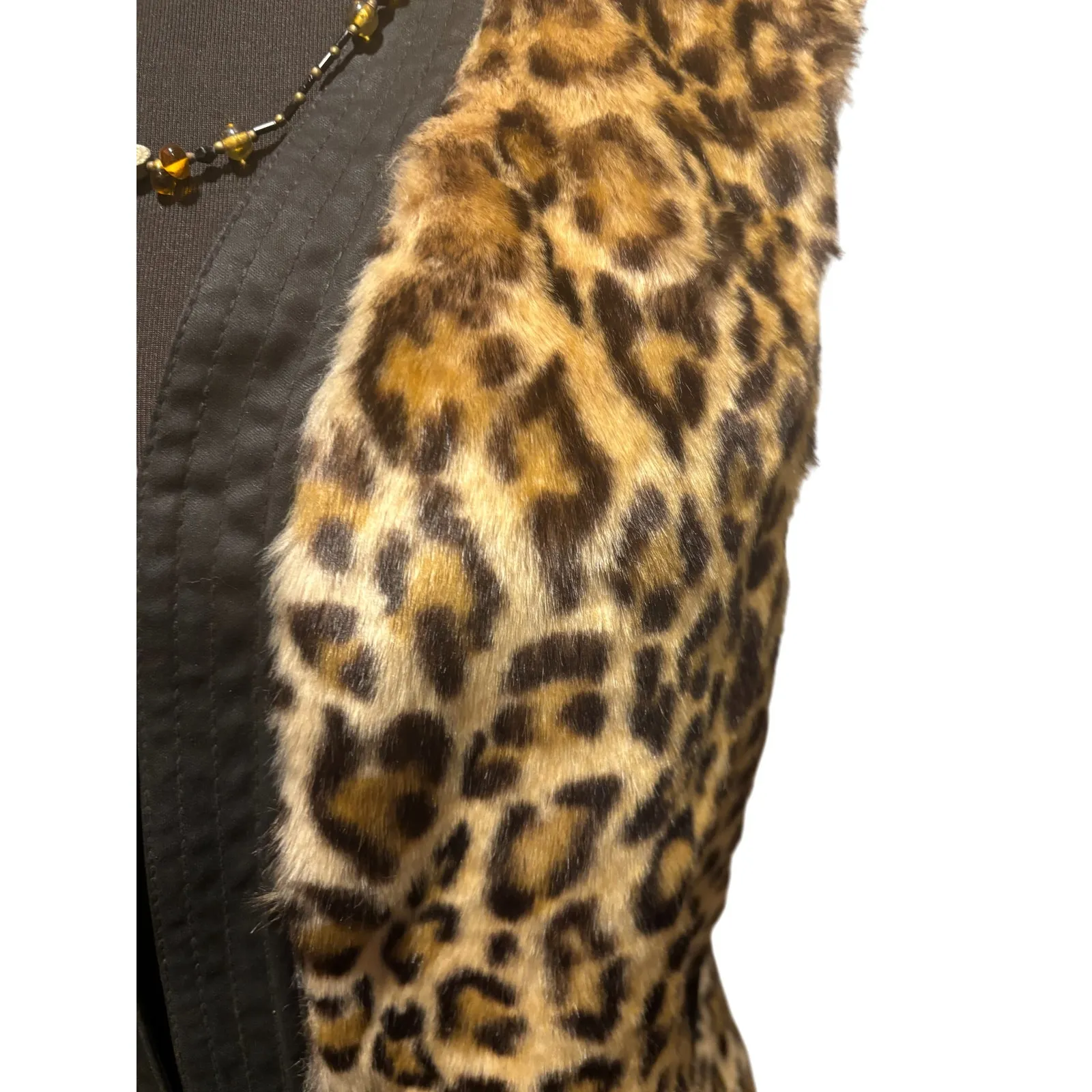 Cache Cheetah Faux FUR Vest Removable Belt Lined Top New Animal NWT $178 - Image 3
