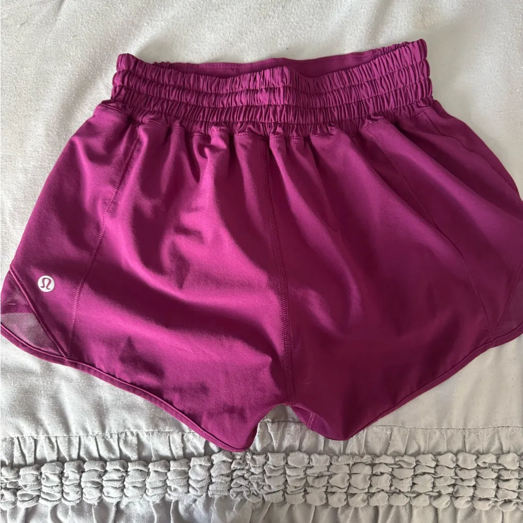 lululemon Hotty hot high rise Shorts - Image 5