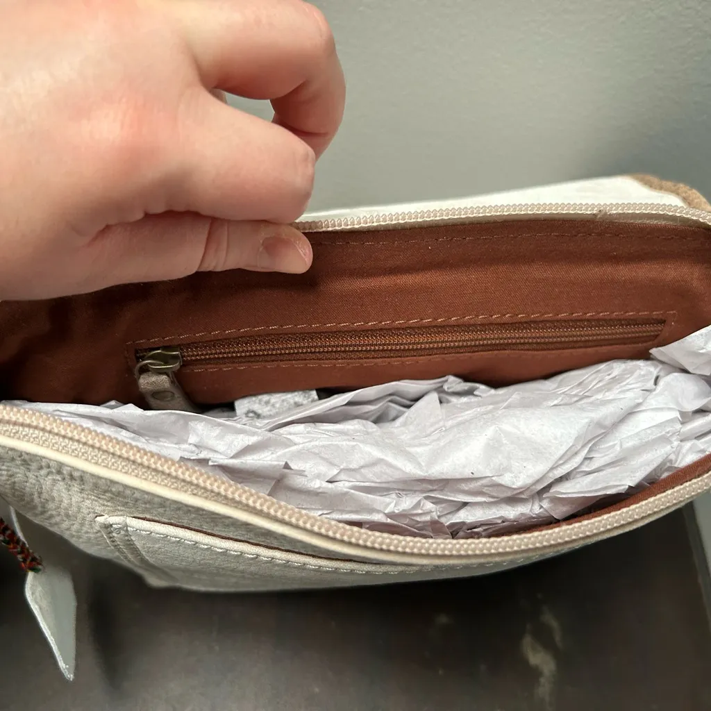 NWT Myra Bag Stylish Cream and Brown Bag - Image 3