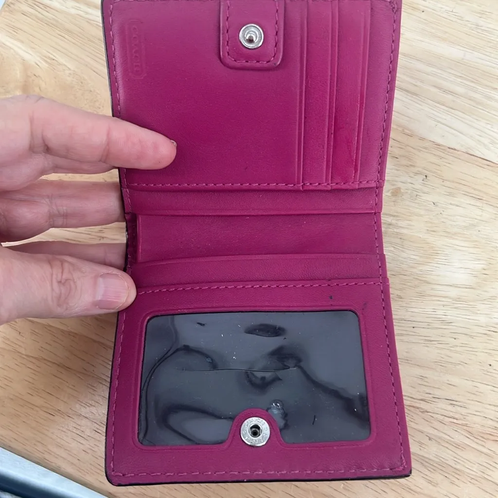 Coach Wallet Bifold Leather Pink Y2K - Image 3