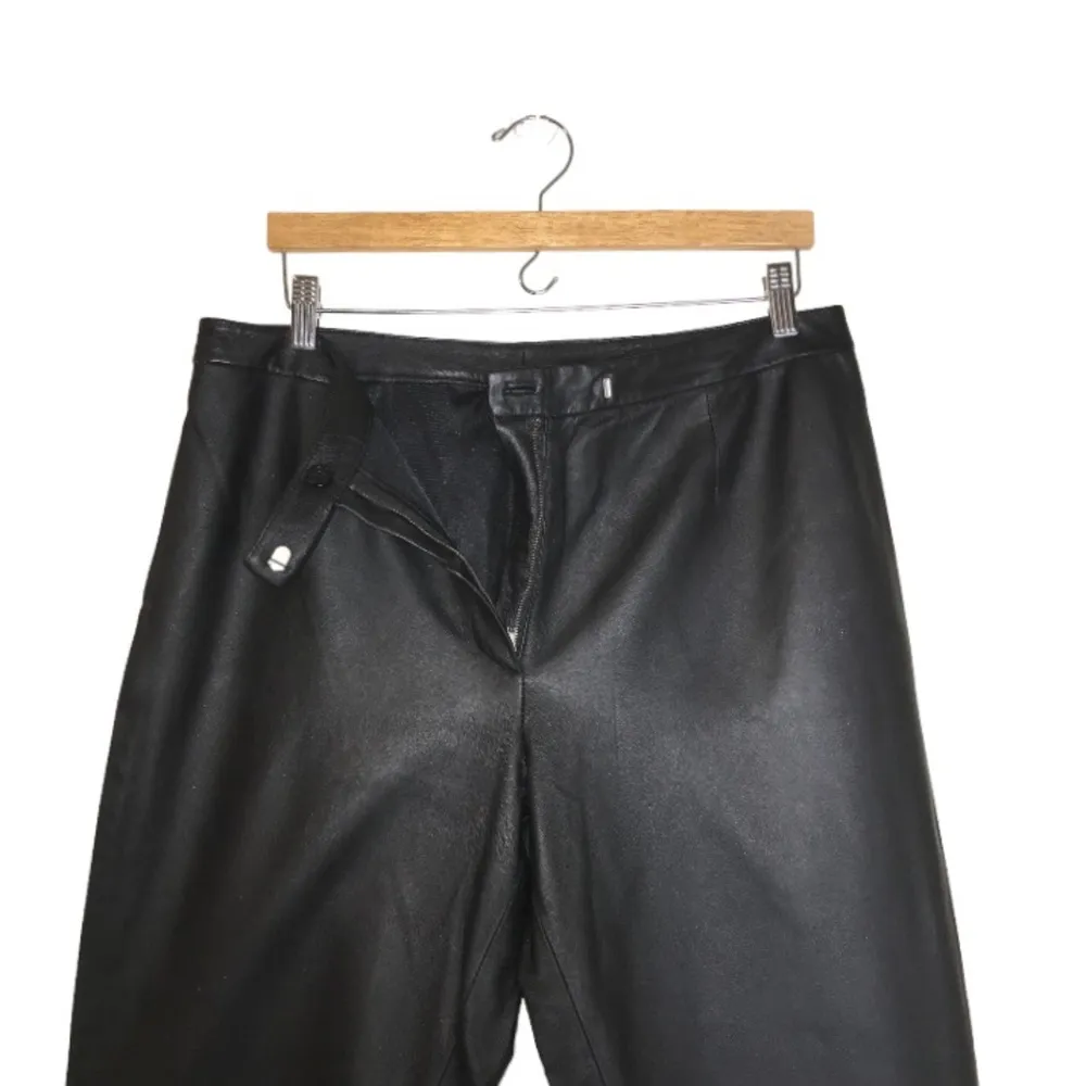 Vintage 90's Y2K Newport News Black Leather High Rise Straight Leg Pants - Image 4