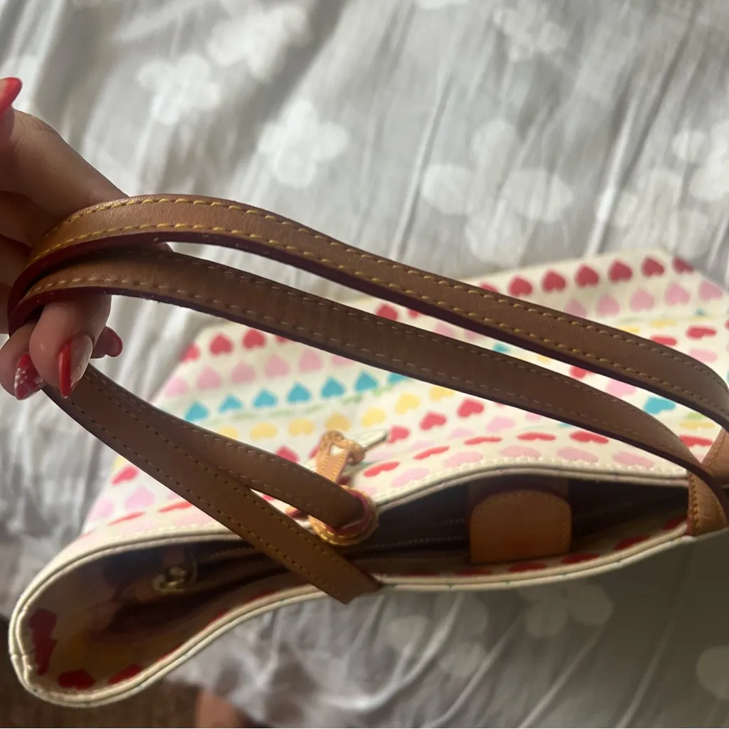 Dooney & bourke heart purse - Image 4