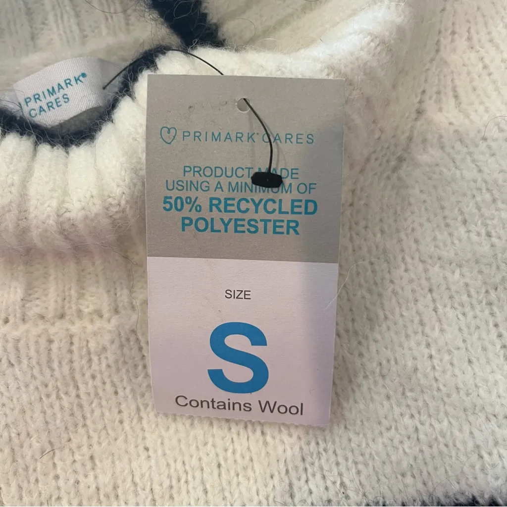 🌺NWT PRIMARK NAVY AND WHITE STRIPED SWEATER SIZE SMALL🌺 - Image 4