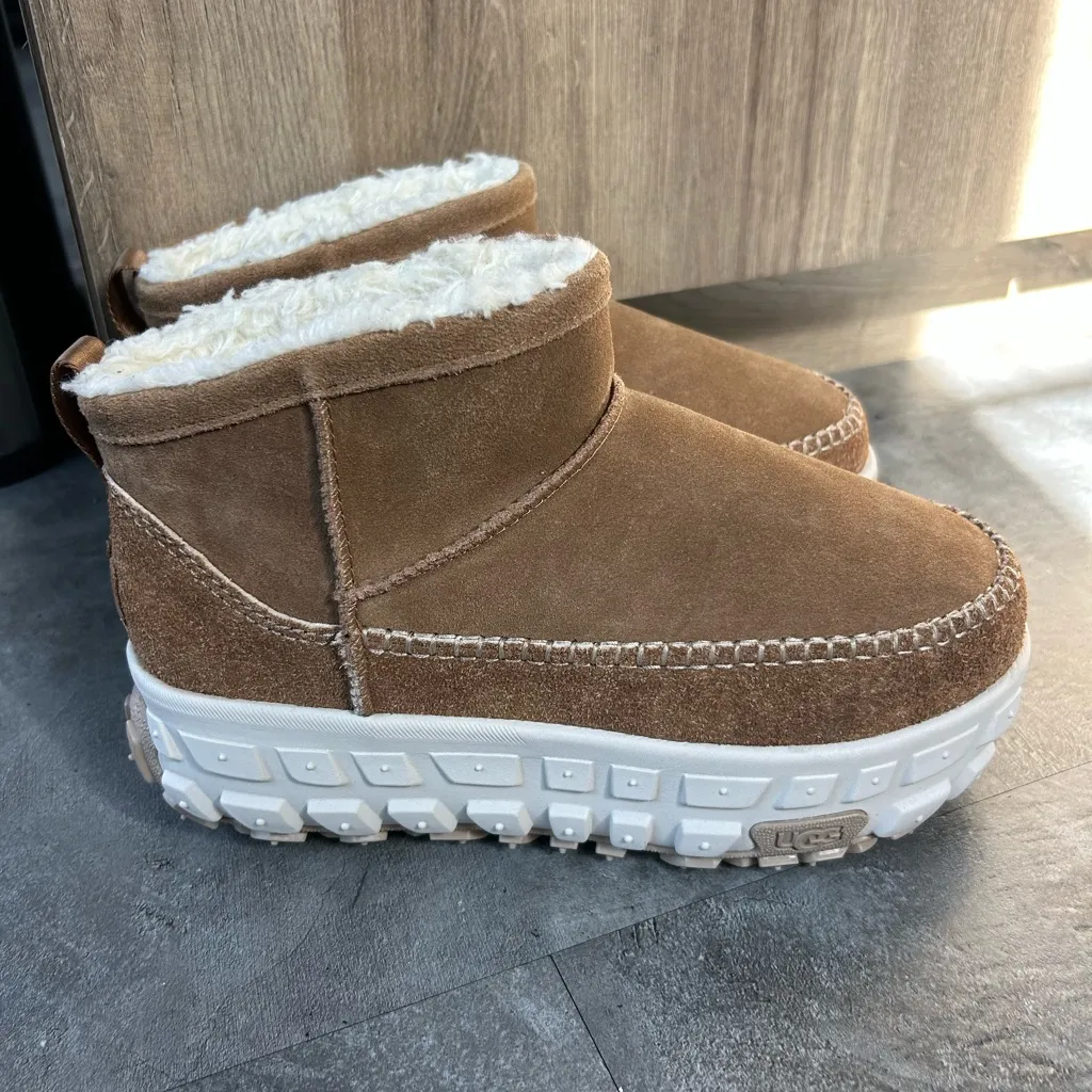 NEW UGG Venture Daze Ultra Mini Ankle Boot Platform Unisex Women’s 12 Men’s 11 - Image 3