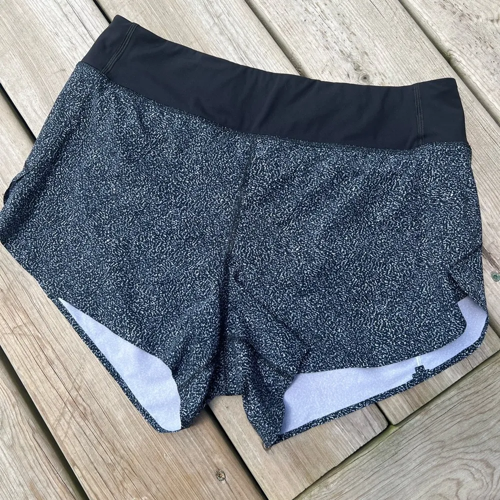 Athleta Run With It Short 3” - Image 2