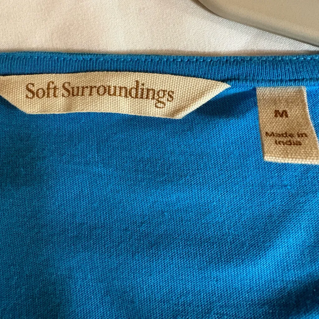 Soft Surroundings Vibrant Teal v-neck top with crochet or loop trim details M - Image 4