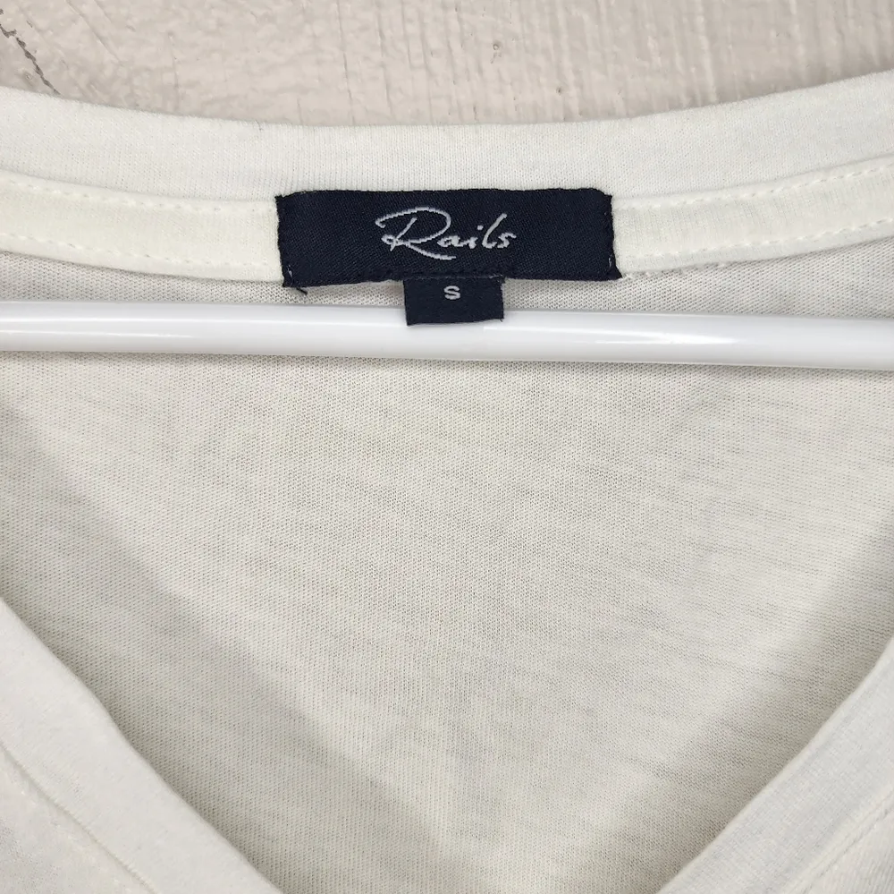 Rails cara black embroidered hearts size small - Image 4