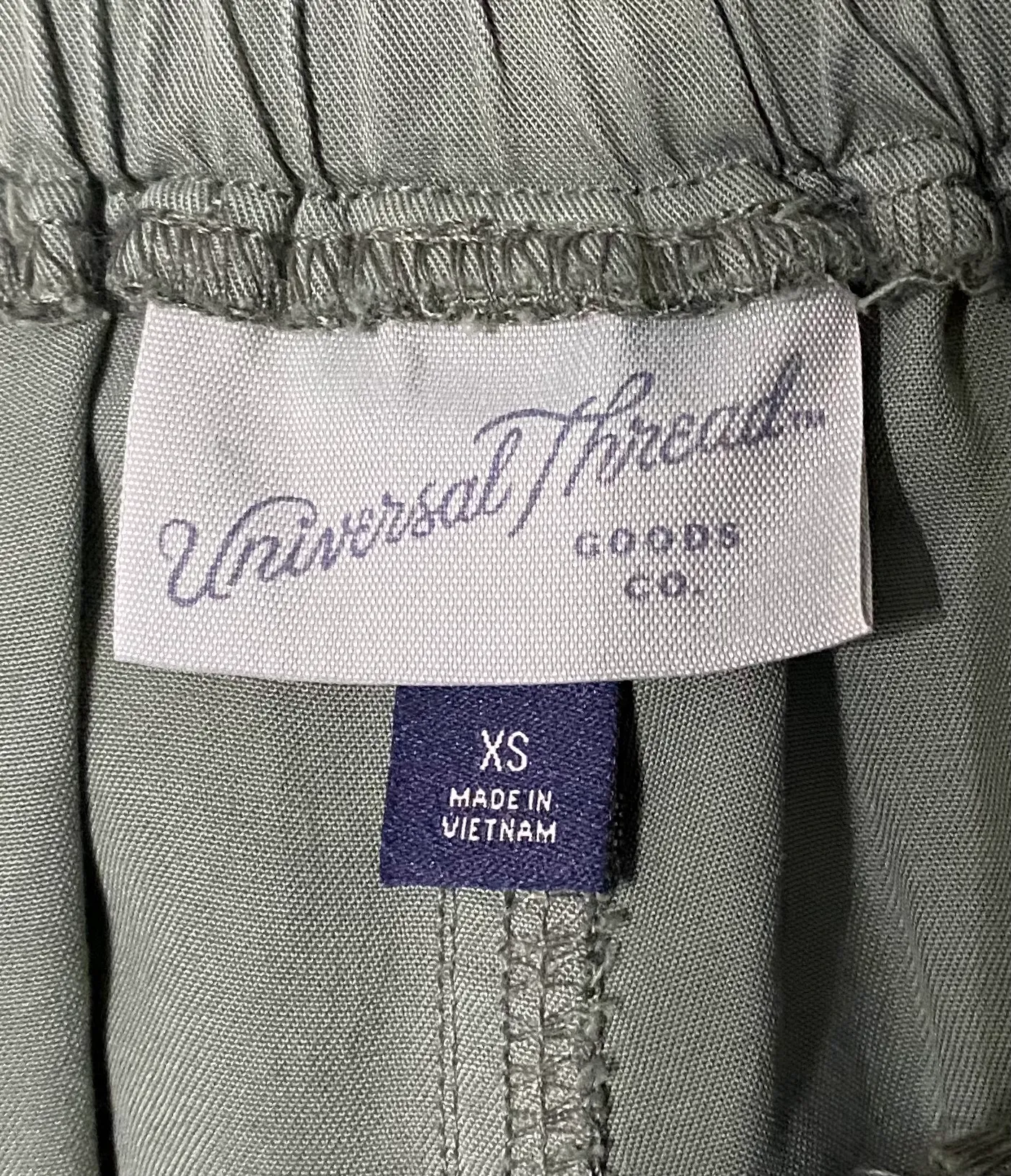 Universal Thread Green Shorts - Image 3
