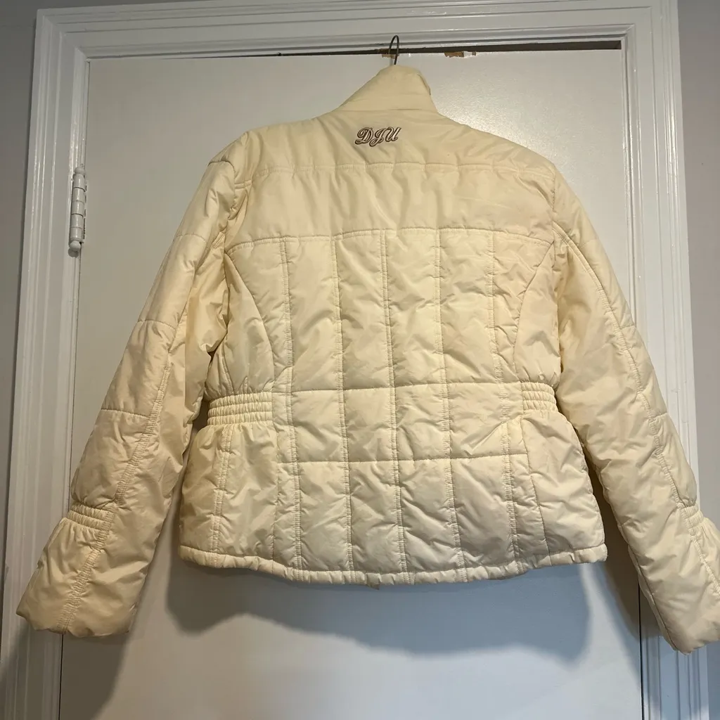 VTG Y2K Def Jam University ‘84 Women’s Sz: XL Cream Full Zip PufferJacket. - Image 2