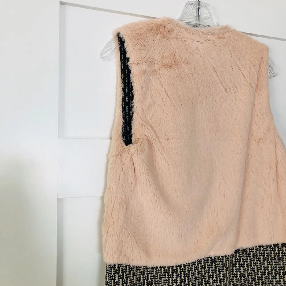 Hem & Thread Long Length Fur Vest - Image 4